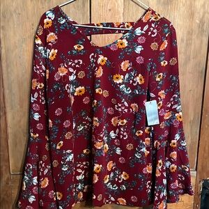 New Valerie Steven’s Floral Burgundy Women's Top